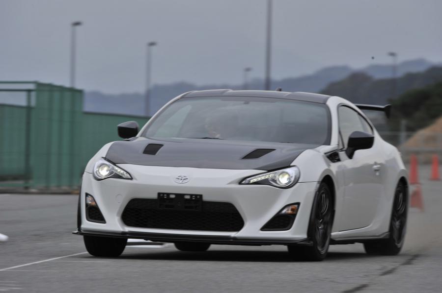  Toyota GT 86 GRMN 2016 года  (фото 8 из 9)
